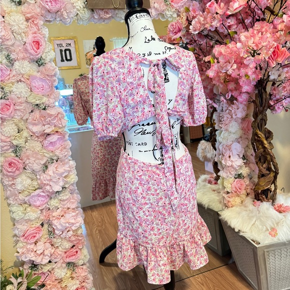 Dress - Picture 3 of 8